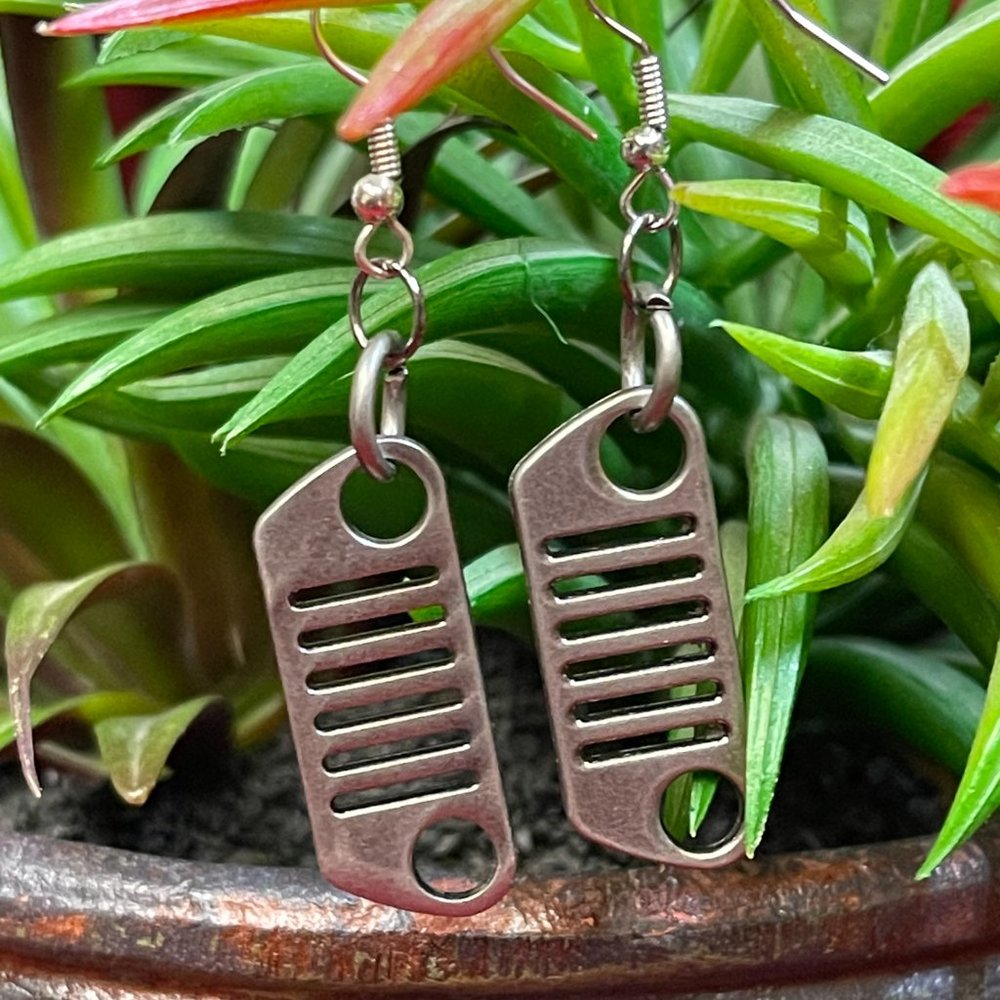 Fun Antique Silver Colored Earrings for the Off-road 4x4 Enthusiasts!